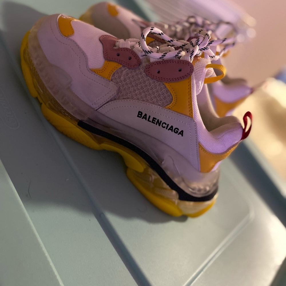 Balenciaga triple s